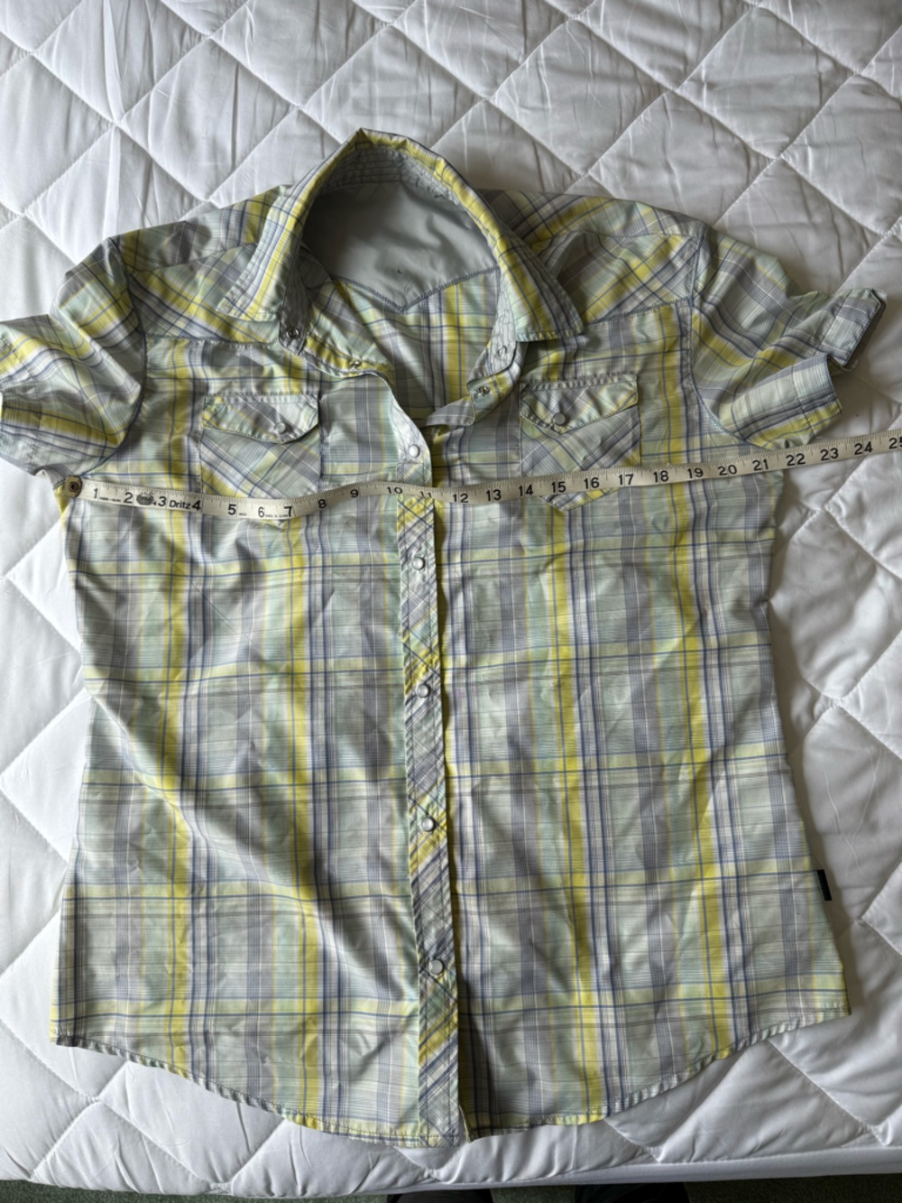 Kuhl Women's Ionik MTB Short-Sleeve Plaid snap Shirt in Yellow and Gray